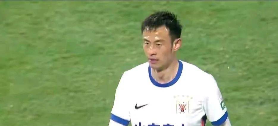 穆古鲁扎连续三场比赛得分超过领先优势明显，掘金不断突破！引发球迷热议